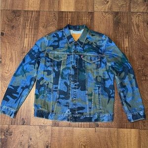 Levi's Men's The Trucker Jacket